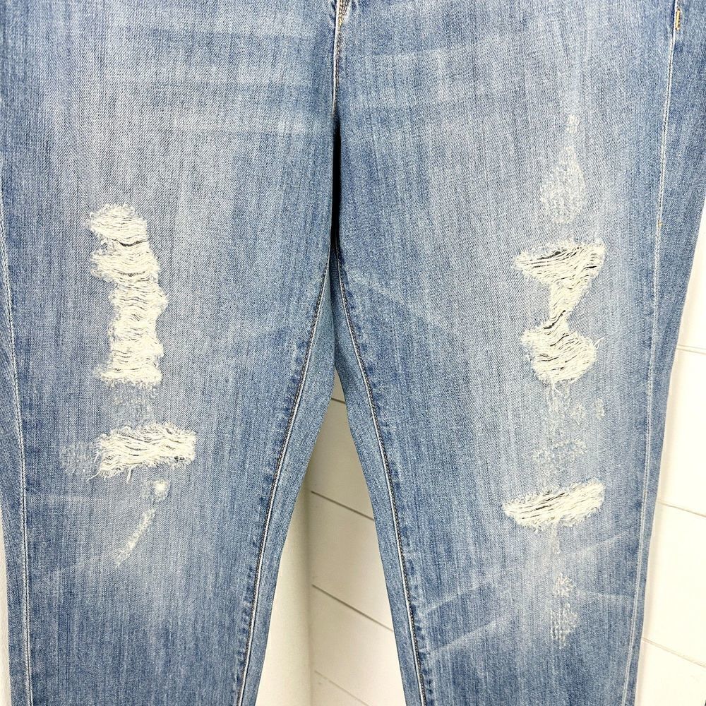 J. Crew Straight Leg Cuffed Jeans Size 30 NWT Distressed Medium Wash - Picture 3 of 7